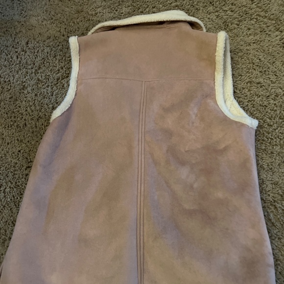 Mauve vest w Sherpa lining - Picture 5 of 5